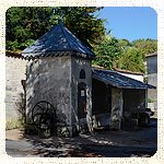  La Fontaine et le Lavoir 