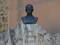 fontaines de France : Buste du Baron Le Roy