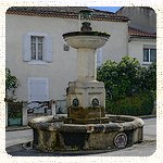 La Fontaine Place de la Fontaine 