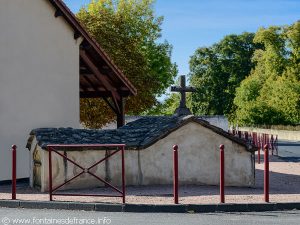 La Fontaine Route de Saint-Beauzire