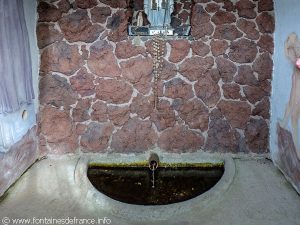 La Fontaine et Chapelle St-Aubin à Manson