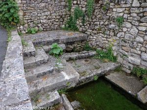 La Fontaine rue de la Fontaine