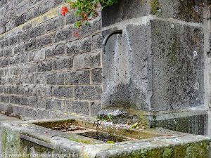 La Fontaine rue des Ecoles