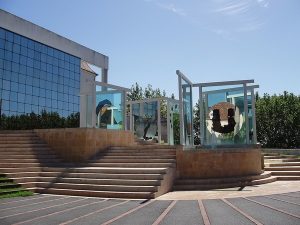 La Fontaine aux Miroirs
