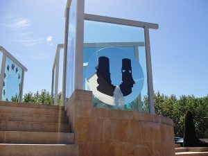 La Fontaine aux Miroirs