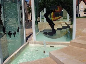 La Fontaine aux Miroirs