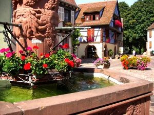 La Fontaine Place du Lieutenant Dutilh