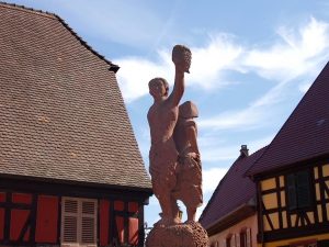 La Fontaine Place du Lieutenant Dutilh