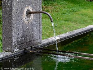 La Fontaine de 1911 à Mazayes-Haute