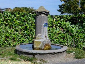 La Fontaine Place de la Fontaine