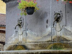 La Fontaine rue des Charnats