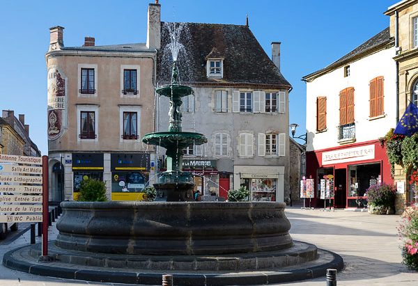La Fontaine Place du Maréchal Foch