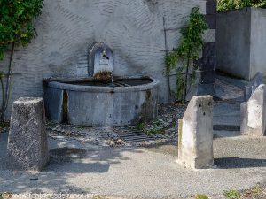 La Fontaine rue de la Fontaine