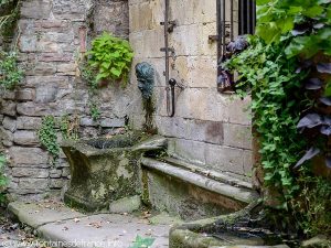 La Fontaine du XIIIème Siècle