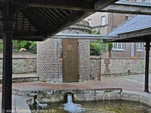 La Fontaine Lavoir Place Porte de Rouen