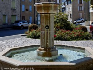 La Fontaine Place du Dr Veaux