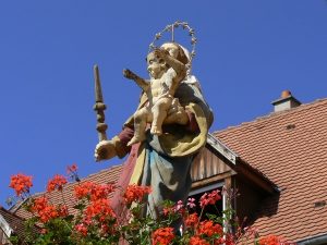 La Fontaine de la Vierge à l'Enfant