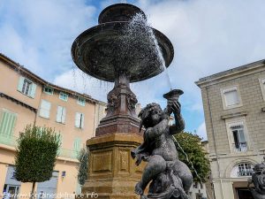 La Fontaine Place Jean Jaurès