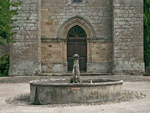 La Fontaine Place de l'Eglise