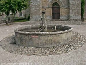 La Fontaine Place de l'Eglise