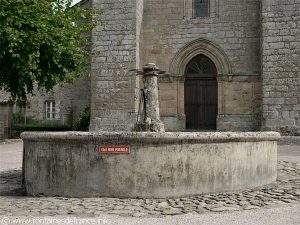 La Fontaine Place de l'Eglise