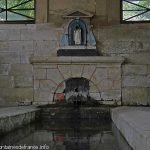La Fontaine St-Pierre et son Lavoir
