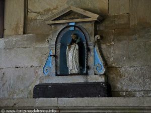 La Fontaine St-Pierre et son Lavoir