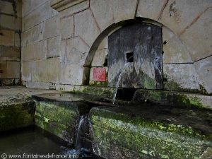 La Fontaine St-Pierre et son Lavoir