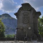 La Fontaine à l'entrée du Bourg