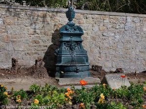 La Fontaine aux Chiens