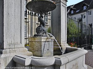 La Fontaine au Dauphin