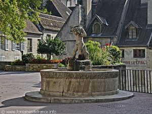 La Fontaine de la Place aux Fleurs