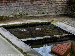 La Fontaine à Pompe Dragor