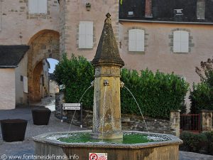 La Fontaine Place du Marché