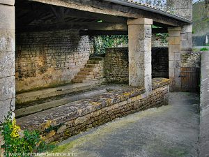 La Fontaine Lavoir du Moulin Neuf