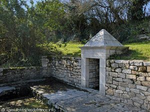 La Fontaine Chemin des Genêts