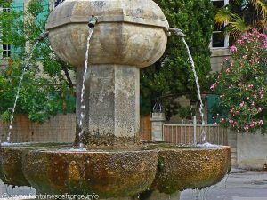 La Fontaine Place de la Libération