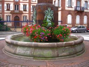La Fontaine aux Dauphins