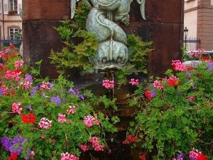 La Fontaine aux Dauphins