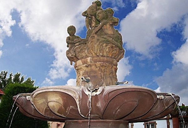 La Fontaine aux Abeilles