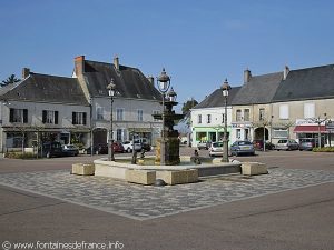 La Fontaine Place Henri IV