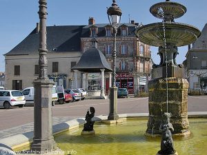La Fontaine Place Henri IV