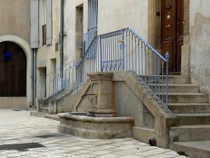 La Fontaine Place du Cloître