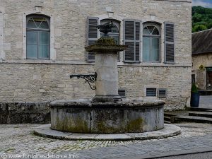 La Fontaine du Musée Courbet