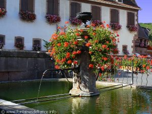 La Fontaine Place de la Mairie