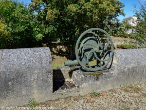 La Fontaine Lavoir du Bourg