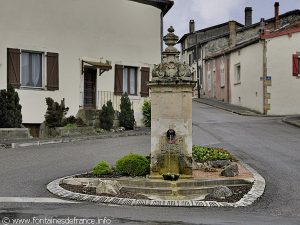 La Fontaine Place Charles De Gaulle