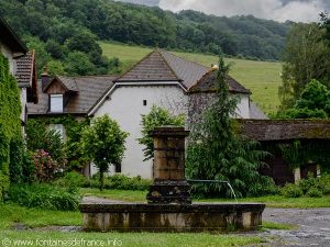 La Fontaine rue Principale