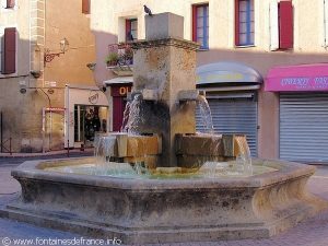 La Fontaine Place des Quatre Fontaines