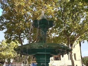 La Fontaine Place Voltaire